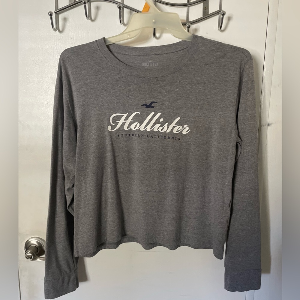 Hollister long sleeved shirt